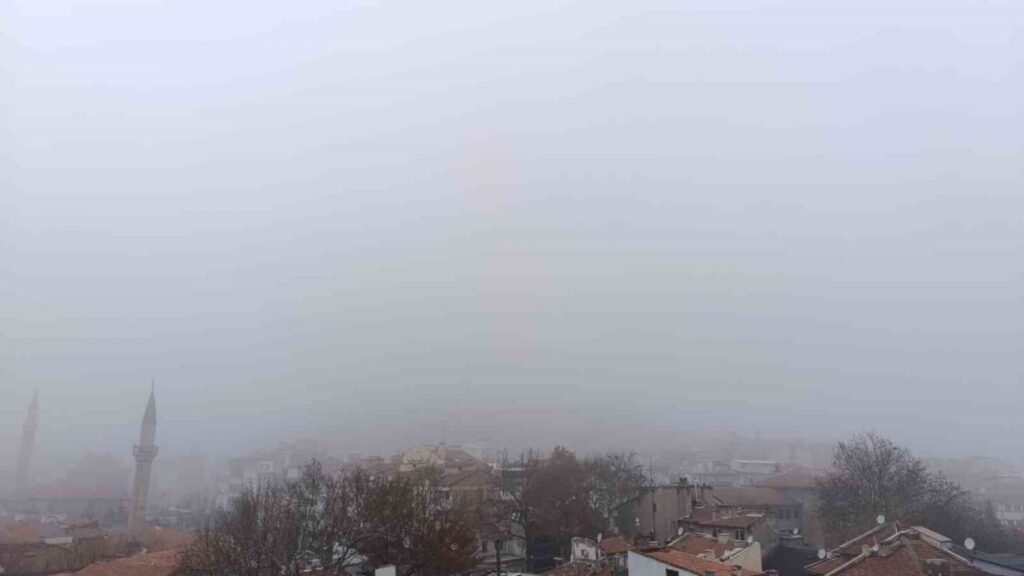 karahisar kalesi sis bulutunda yok oldu rYvrPHiY
