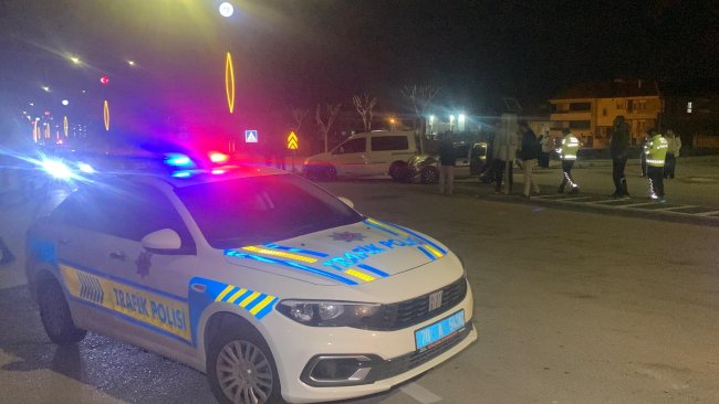 karamanda hafif ticari aracla otomobil carpisti 0 JVubdvDr