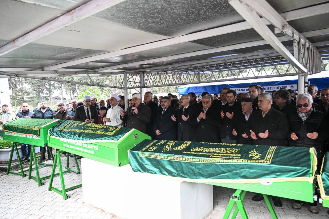 Kartalkaya Kayak Merkezi'ndeki yangın faciasında hayatını kaybeden Mert Doğan ile eşi ve iki çocuğuna son veda 20 kartalkaya kayak merkezindeki yangin faciasinda hayatini kaybeden mert dogan ile esi ve iki cocuguna N1bLsHB7