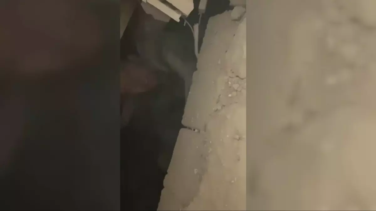 konyada coken binanin enkazinda hayat kurtaran tunel iste ekiplerin nefes kesen mucadelesi 1 yf1AnFHX