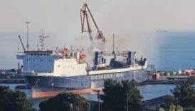 kuru yuk gemisinde yangin cikti 8iFr1HdK