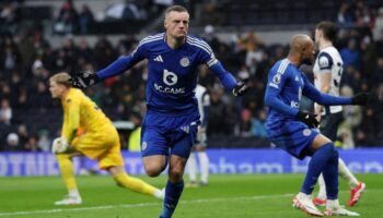 leicester tottenhami evinde yikti 7v7z7GiR