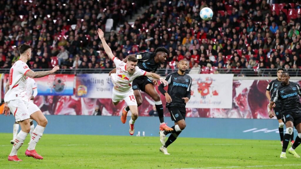 leverkusen leipzig deplasmaninda 2 puan birakti naPkKKSV