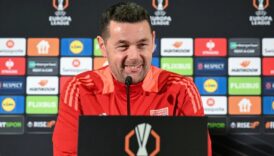 lyonun hocasi jose mourinho hayrani cikti DjCngTT8