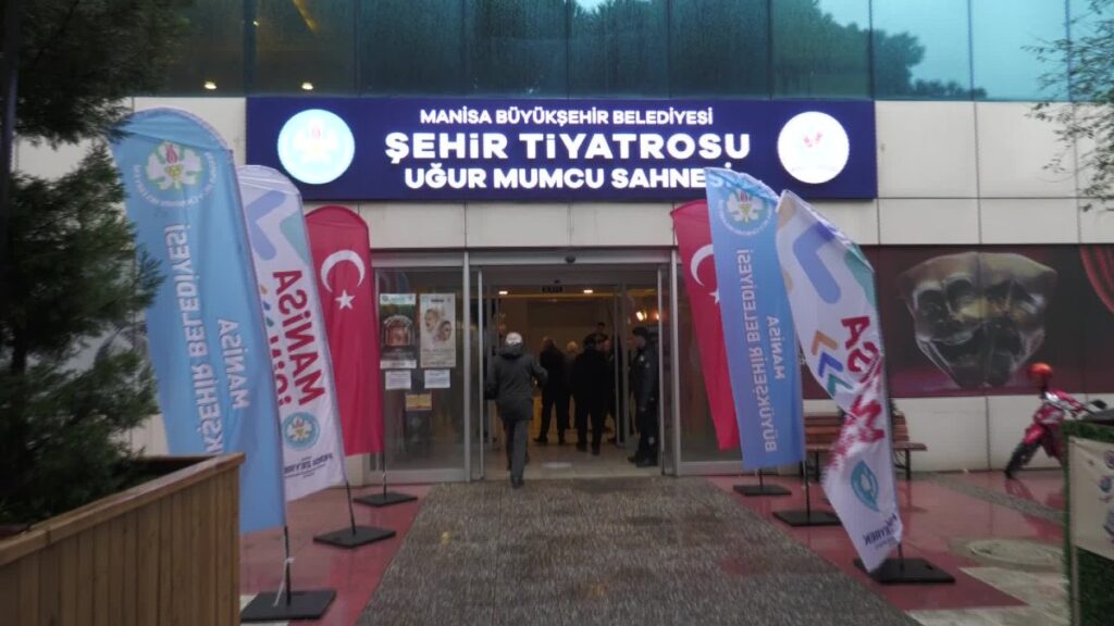 manisa buyuksehir belediye baskani zeyrek ugur mumcu aradan gecen karanlik yillara karsin eserleriyle bizleri reBNtiFE