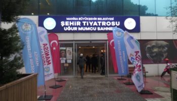 manisa buyuksehir belediye baskani zeyrek ugur mumcu aradan gecen karanlik yillara karsin eserleriyle bizleri reBNtiFE