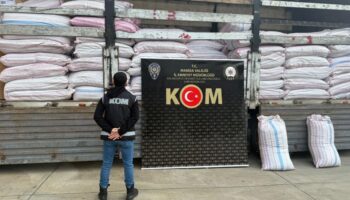 manisada 6 ton 200 kilo kacak kiyilmis tutun ele gecirildi 67OX6DYT