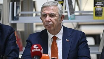 mansur yavastan umit ozdagin tutuklanmasina tepki adalet kavramini derinden yaralamaktadir EBu6E2ML
