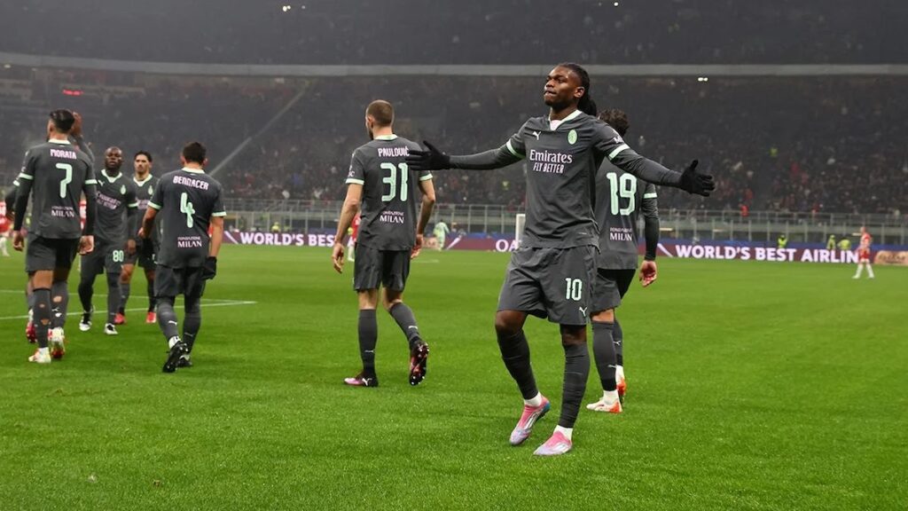 milan rafael leao ile gironadan 3 puani kapti ri6cj6SK