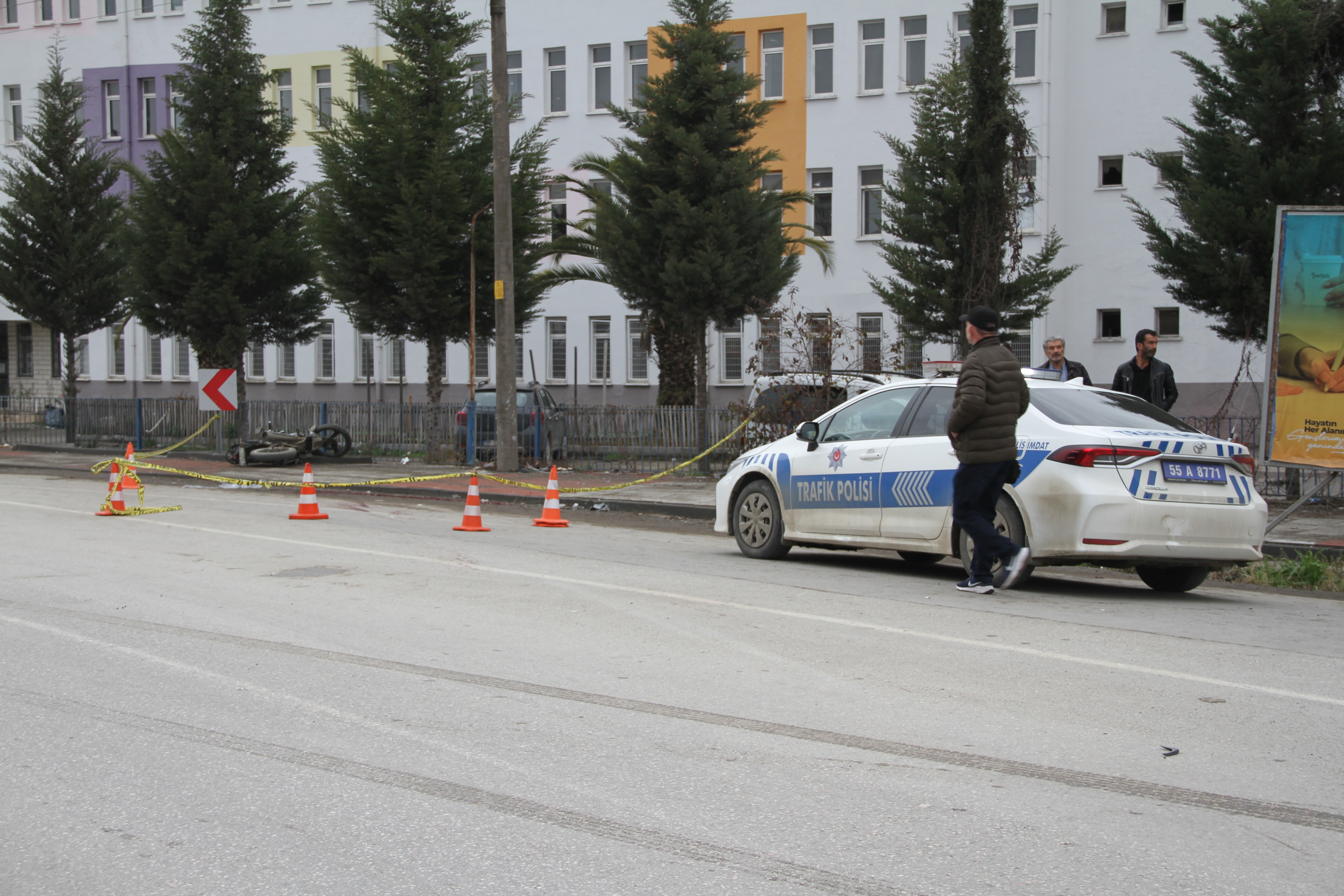 motosiklet hafif ticari araca carpti 1 olu 0 1WHH34gV