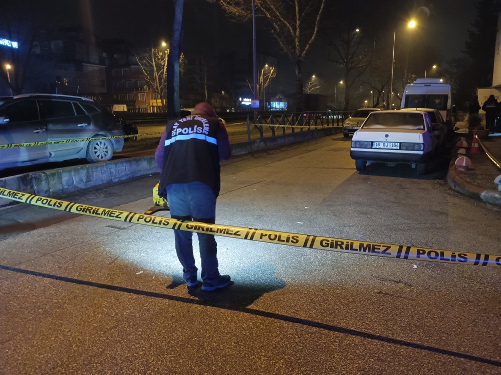motosikletli saldirgan gece kulubune ates acti 3 yarali 4 wKmmkT9A
