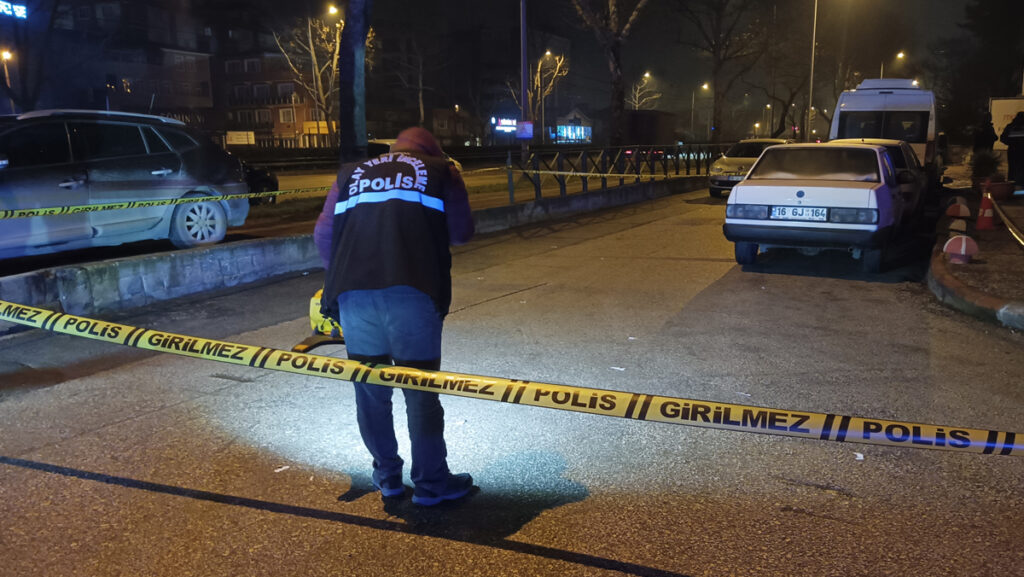 motosikletli saldirgan gece kulubune ates acti 3 yarali LcrxPmqP