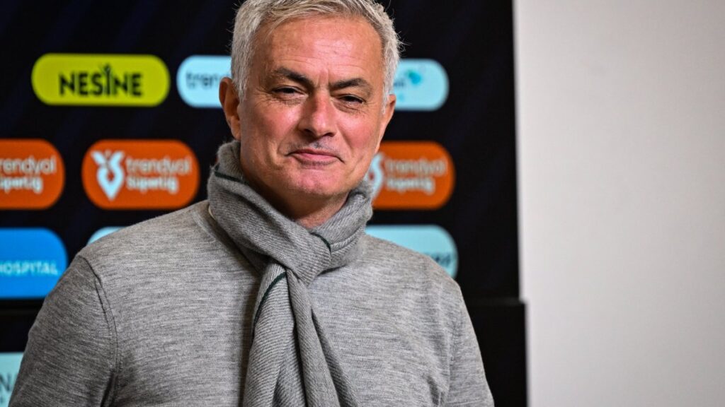 mourinho basin toplantisina gec kaldi kebap cok iyiydi DgEsrrw3