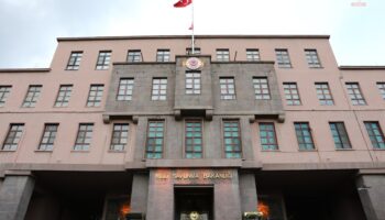 msb suriye ve irakin kuzeyinde pkkypgli 4 terorist etkisiz hale getirildi 3xtFSD2a