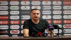 murat sahin bana bir puani ister miydiniz deseniz fnl2Hhu6