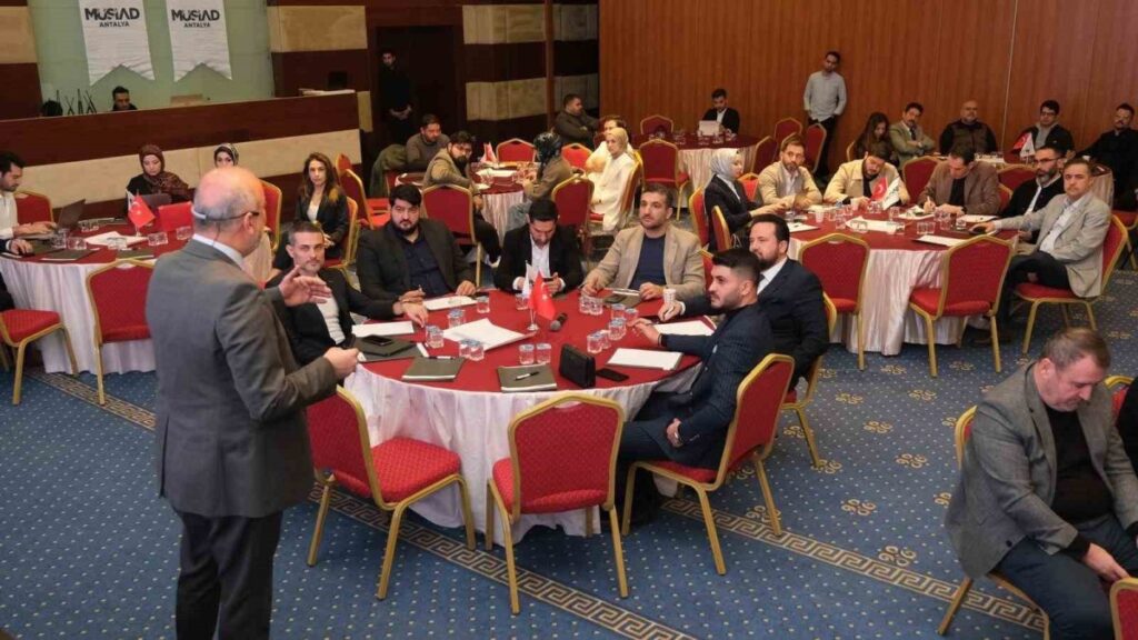 musiad antalyanin dunu bugunu ve yarini calistayi gerceklestirildi bGcqaUL2