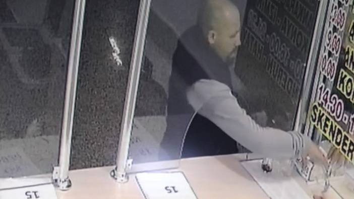 musteri gibi gelip sadaka kutusunu boyle caldilar kamera kayittaydi 4 mJ1Sfp1f