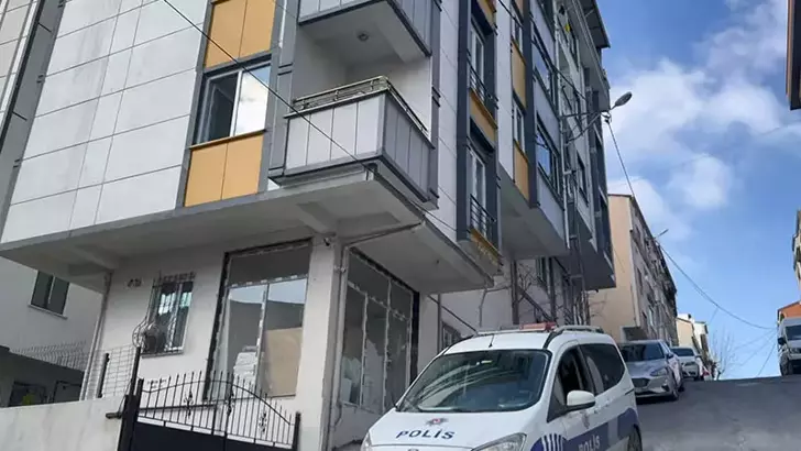 ofkeli damat dehset sacti once esini bicakladi ardindan kayinpederini vurdu 0 nJq6FSNw