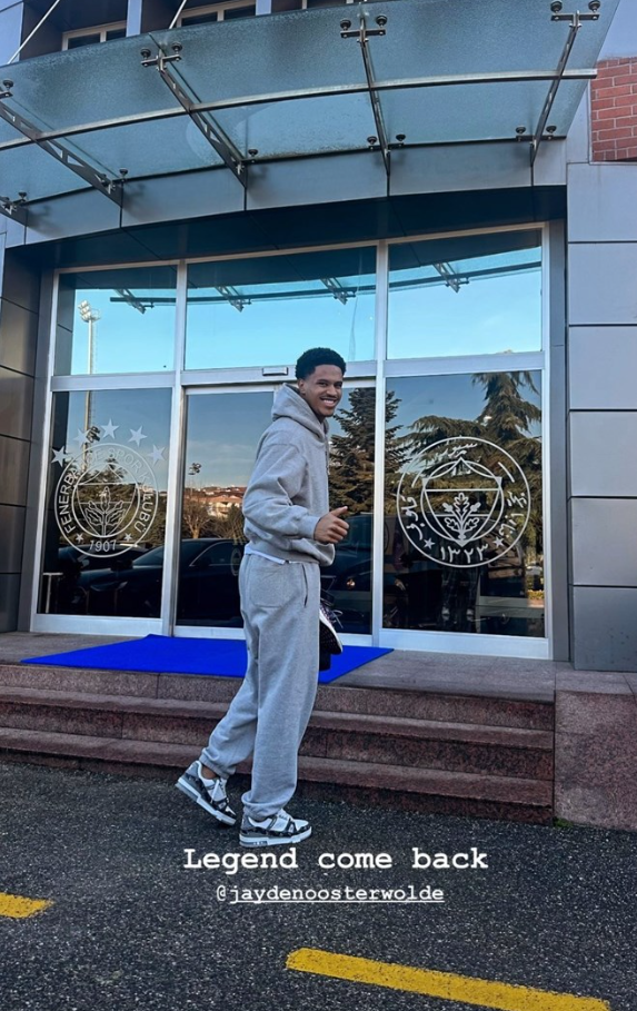 oosterwoldeden fenerbahceli taraftarlari heyecanlandiran paylasim 0 DheZRhsH