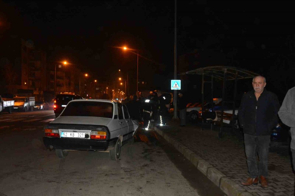orduda feci kaza otomobil tarim aracina carpti 3 1HGpNMSg