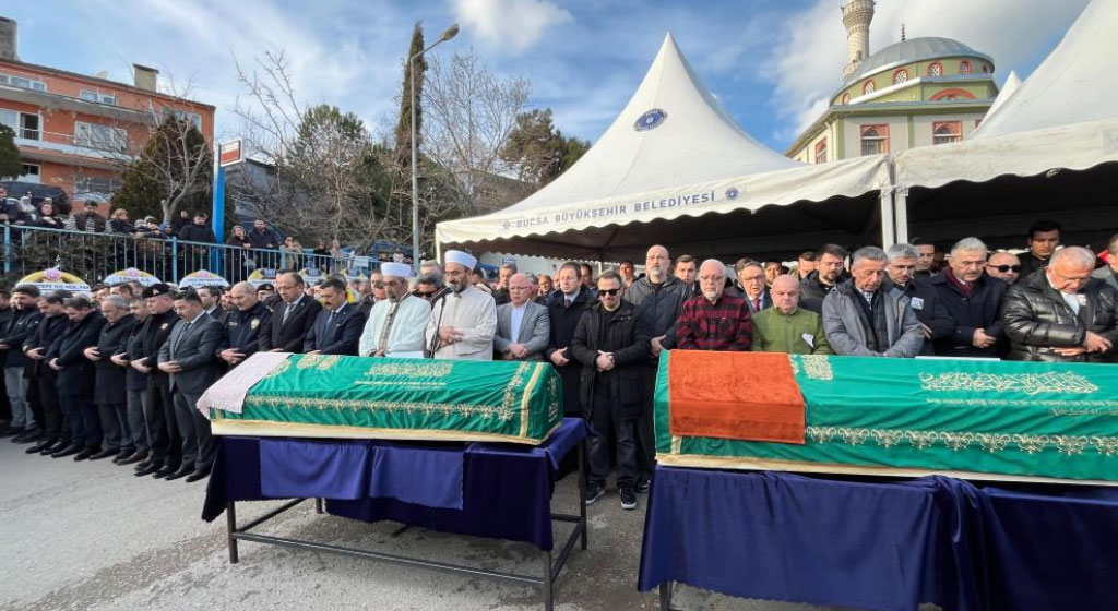 oteli begenmedikleri icin sabah terk edeceklerdi yanginda hayatini kaybettiler 0