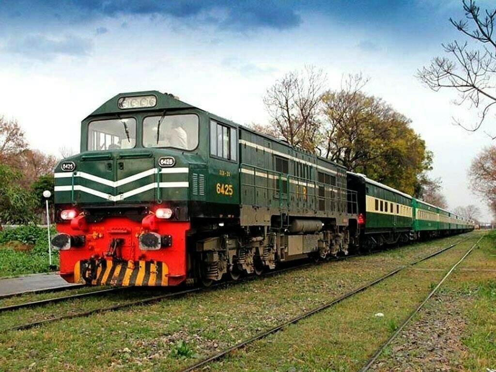 pakistan demiryollari imf reformlari kapsaminda isten cikartmada bulundu 0 D13Brusc