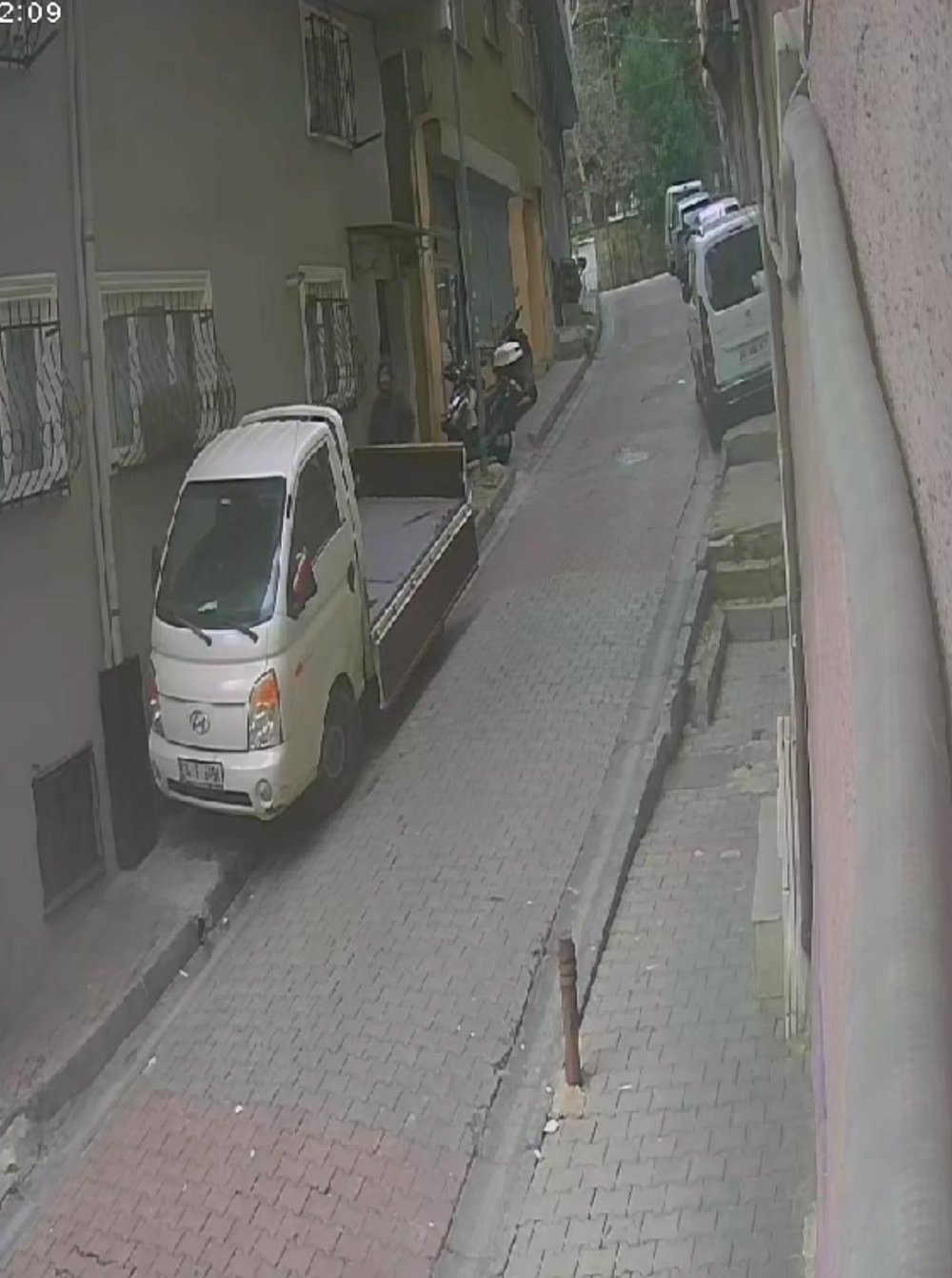 pusu kurup silahini pes pese atesledi 6 TpfuGClp