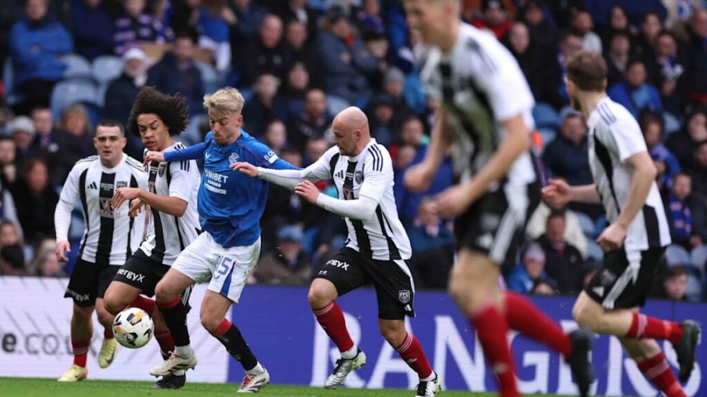 rangers iskocya kupasinda son 16ya kaldi cdDUfNSV