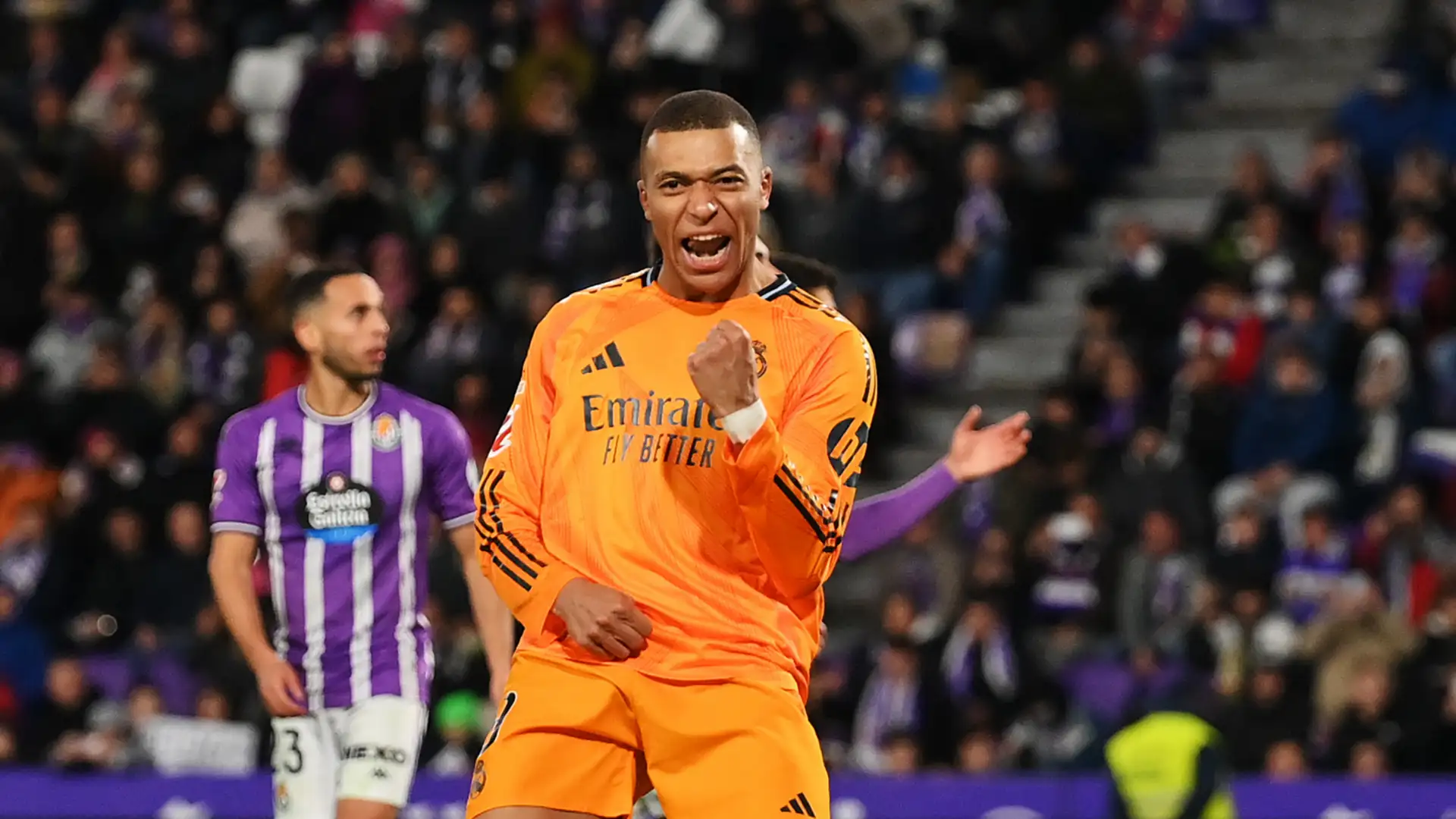real madrid zirveye demirledi mbappe 3 real valladolid 0 2 ITV9FIXD