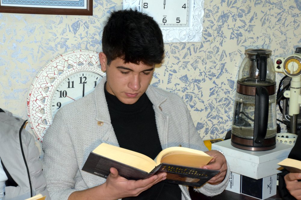 saat atolyesini kutuphaneye donusturdu 8 qsAms67L