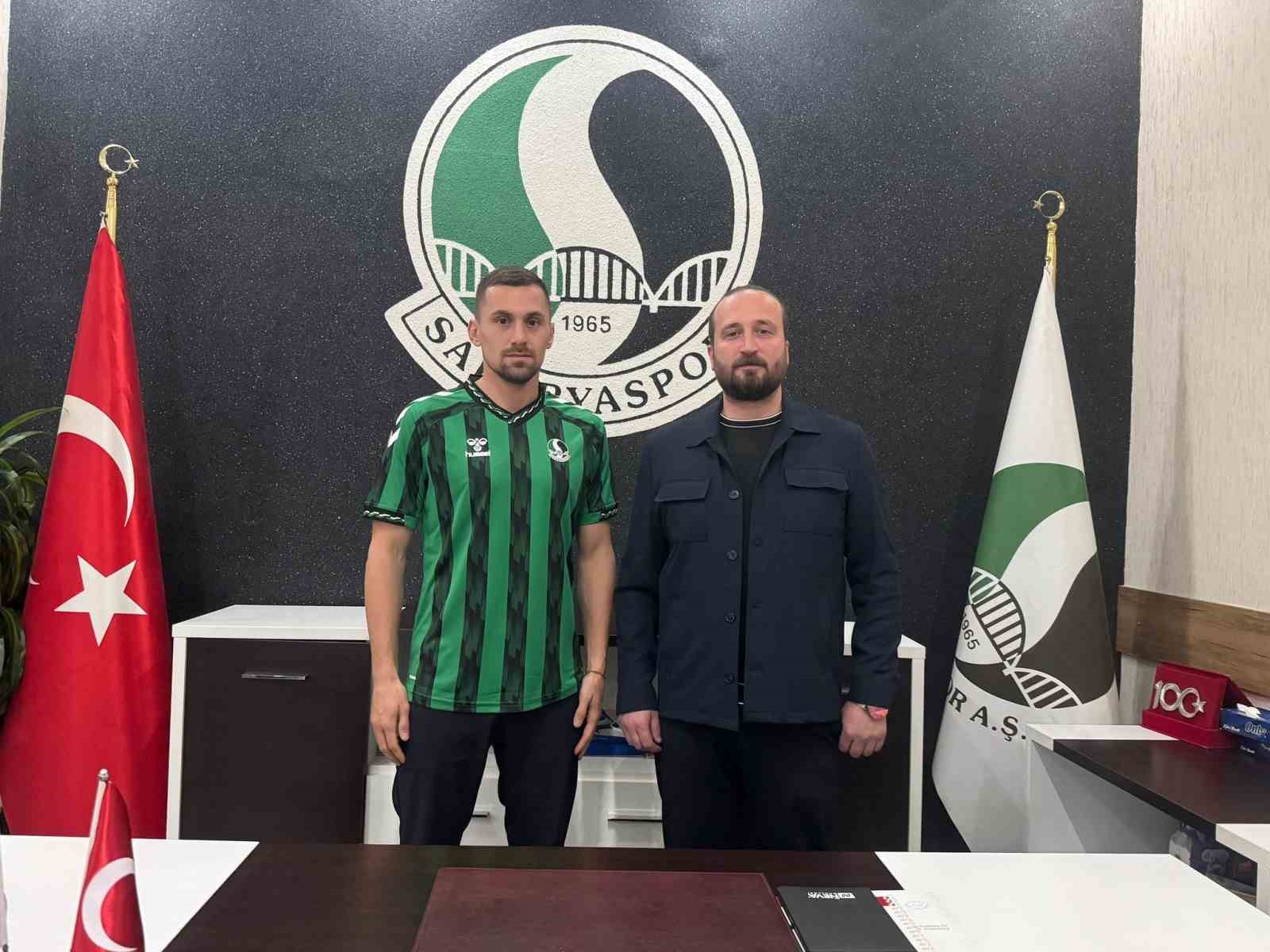 sakaryaspor yeni transferini duyurdu 0 T1Pa45HJ