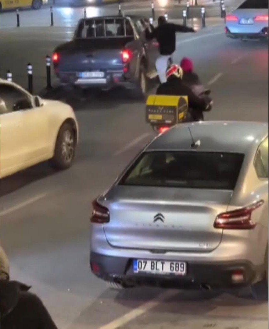 sancaktepede yol kavgasi 3 YOTY9qOv