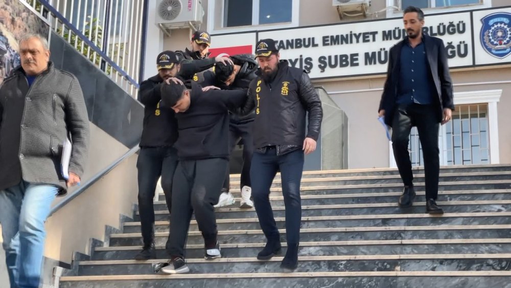 sehir magandalari lokantalari basip 5 milyon tl harac istediler 11 AbzAFbzz