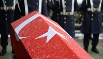 sehit astsubay ustcavus ufuk akinci icin sirnakta toren duzenlendi U1pM6FZS