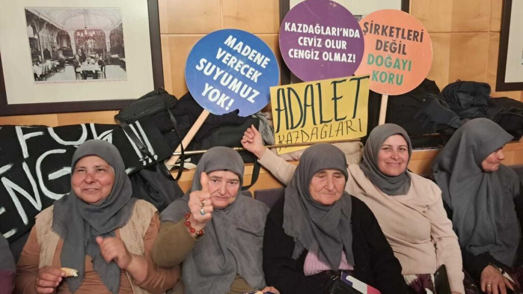 ses 2024 odullerinde yilin kadinlari secildi 2Dxlyl5m