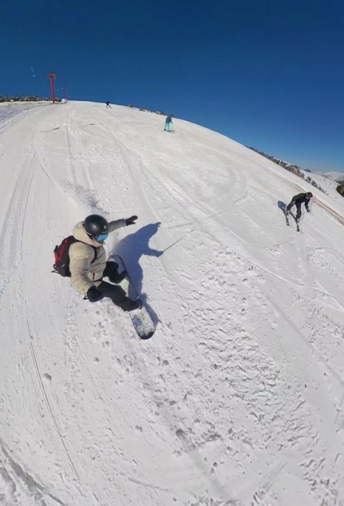 snowboardcu ile kayakciyi ezdi gecti 1 B5l5jwXW
