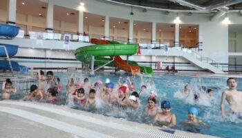 spor istanbuldan ogrencilere karne hediyesi karneni getir eglenceye katil QQqLr4ws