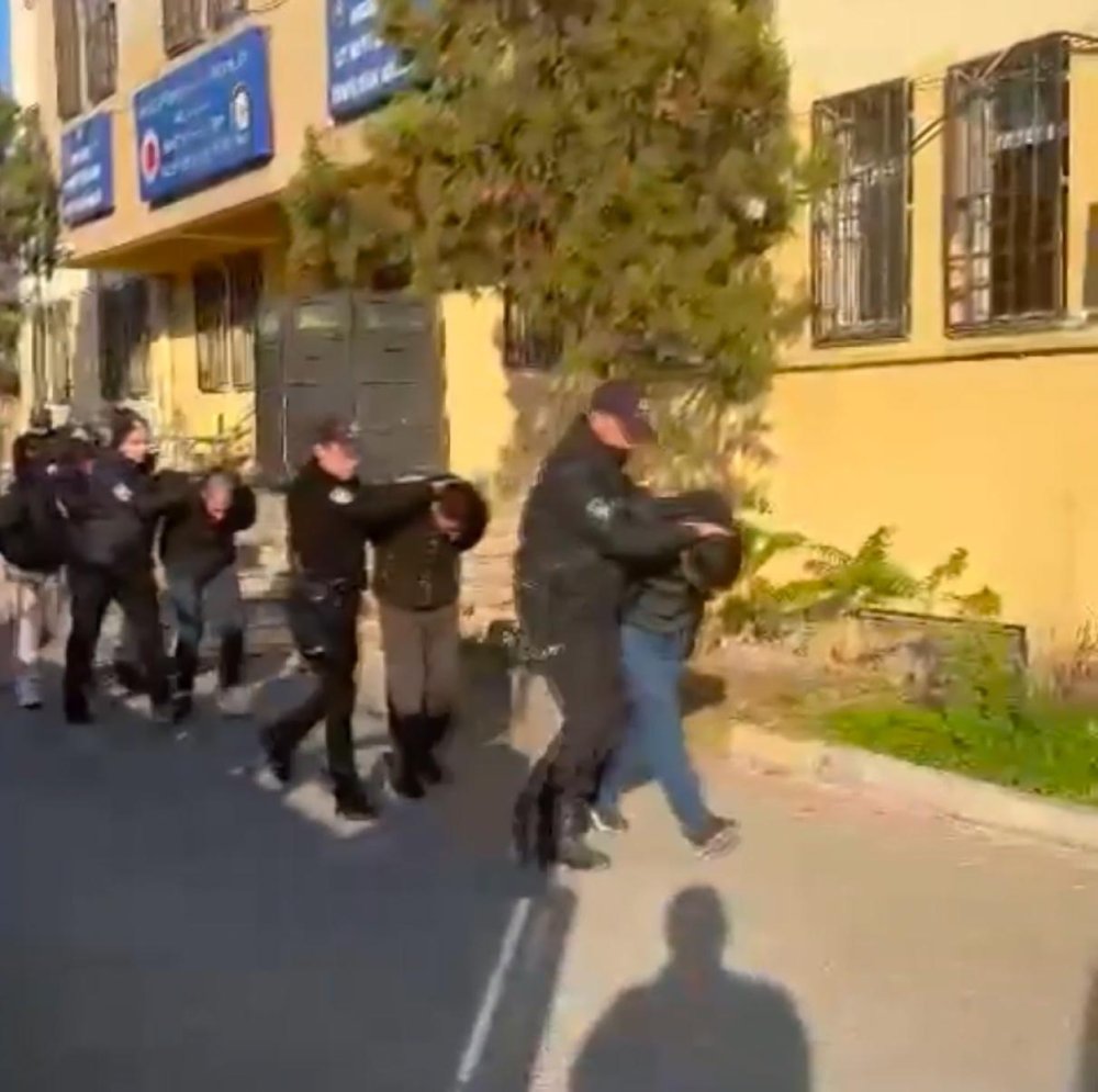 tek hamlesi yetti uyanik taksici ceteyi cokertti 0 GSYLmCcG