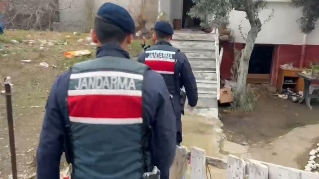 tekirdagda uyusturucu operasyonu 3 kisi gozaltina alindi nNn7OLdl