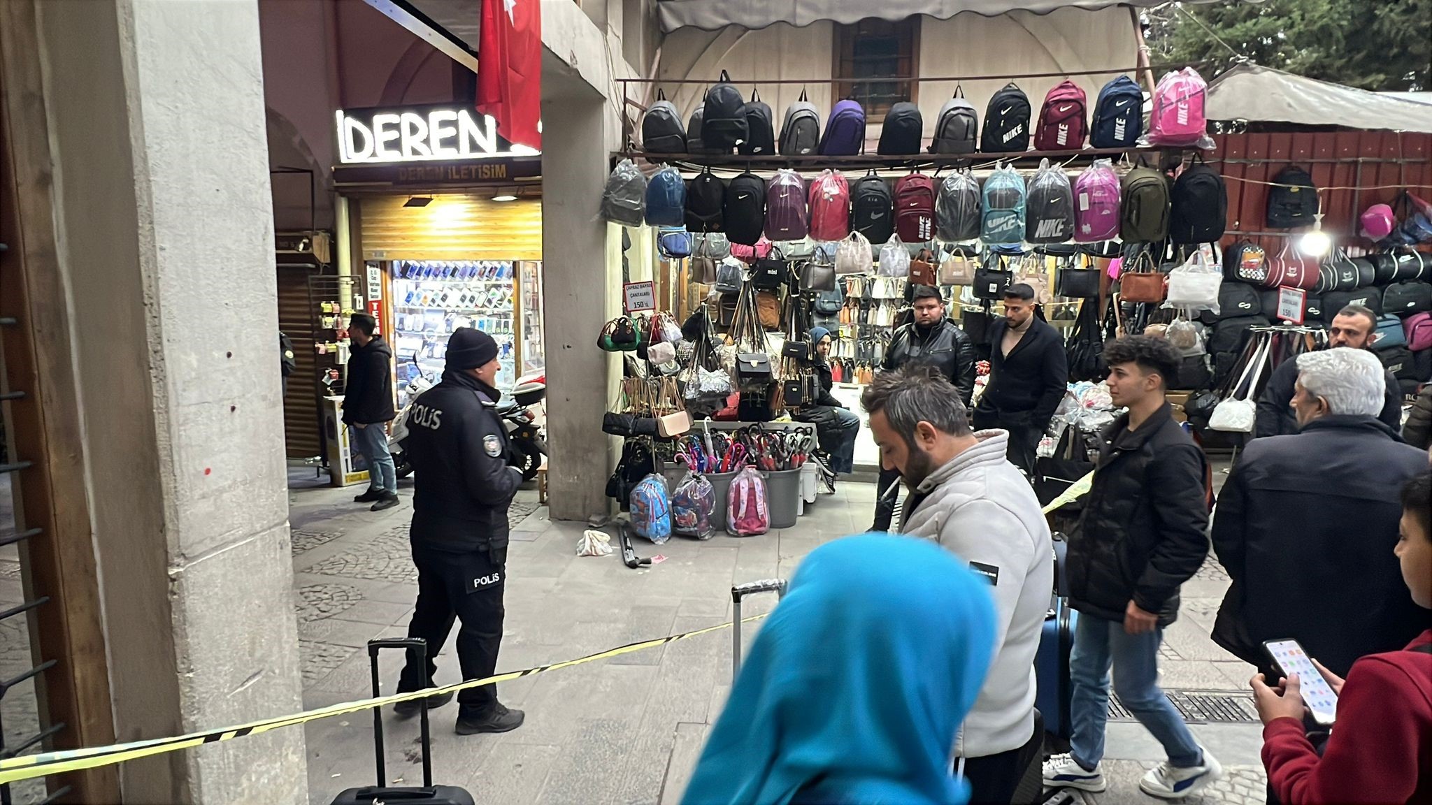 telefon kilifini begenmedi kursun yagdirdi 0 Xu1REzrZ