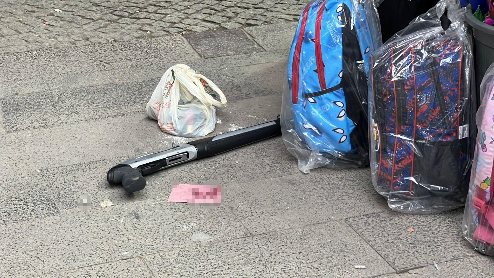 telefon kilifini begenmedi kursun yagdirdi 1 nWHVkwOk
