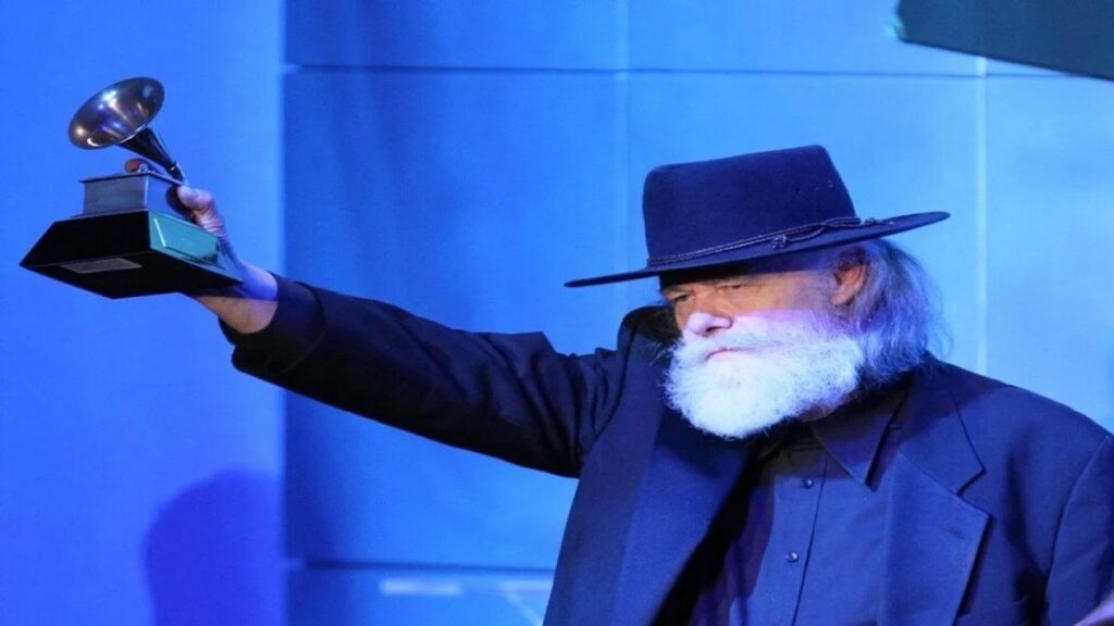 the band grubu uyelerinden garth hudson hayatini kaybetti gmszAjMX