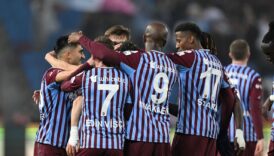 trabzonspor transferde ataga kalkti 2 oyuncu icin anlasmaya cok yaklastilar K2RdMZER