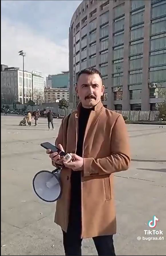 umit ozdag hapiste fakat sesi sokak sokak dolasiyor sesi duyanlar ruhu geldi zannediyor 1 6JrJ4NbS