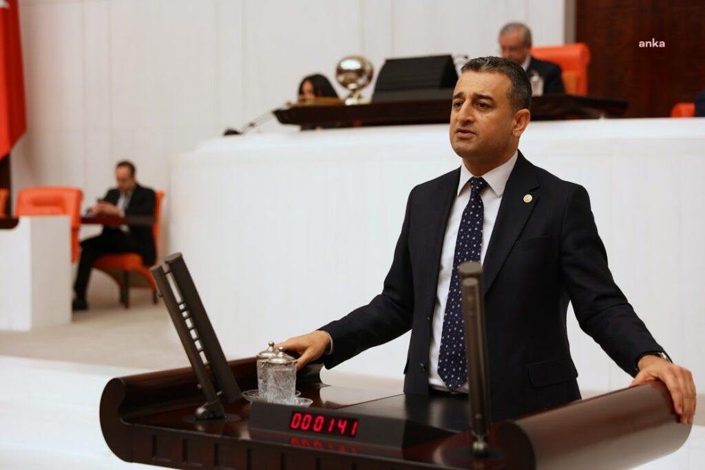 umit ozdagin gozaltina alinmasina iliskin chp genel baskan yardimcisi burhanettin buluttan akpyi hedef alan nMU4YU5Q