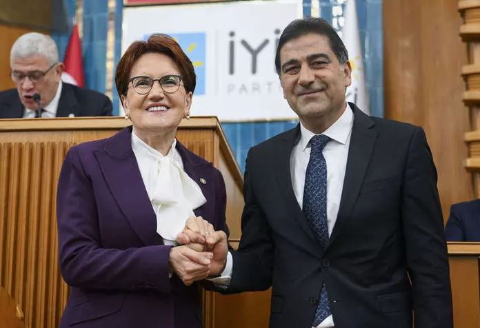 unal karaman bugun yeni partisinin rozetini takacak iyi partiden istifa etmisti yandas gazete acikladi 5Nrg2VV1