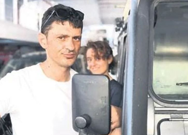 unlu italyan sefin oglu 5 yerinden bicaklandi italya polisi devreye girdi 2 bGehCucI
