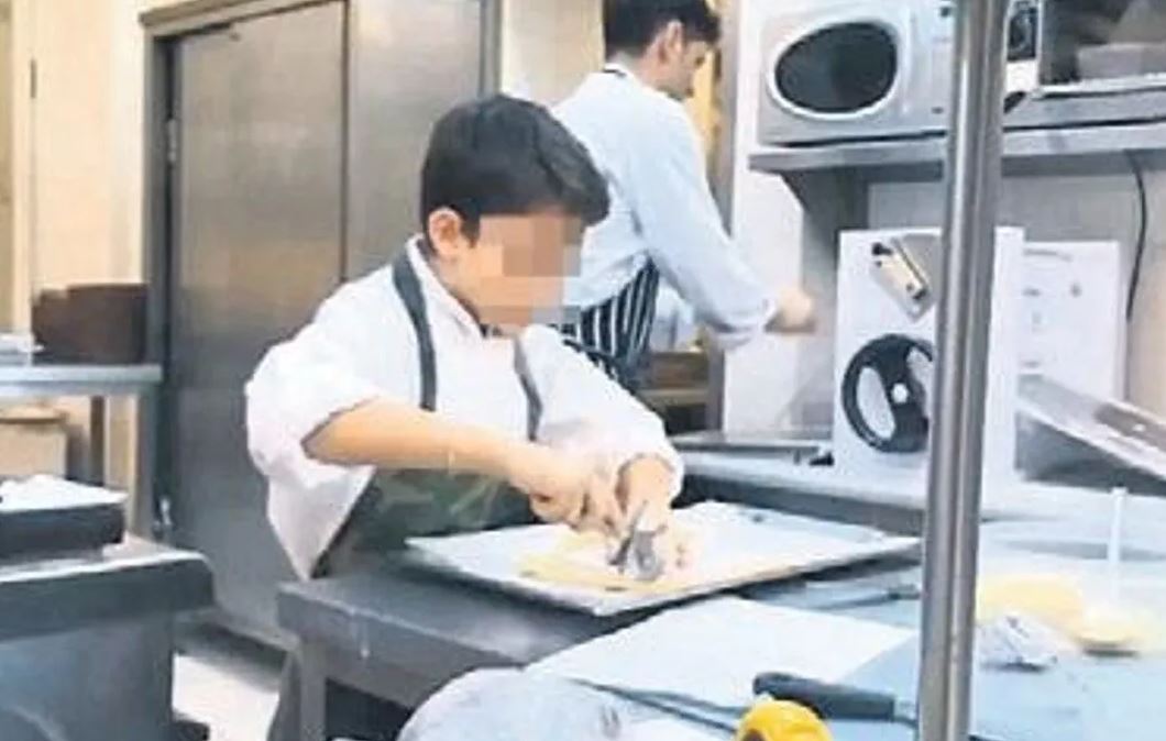 unlu italyan sefin oglu 5 yerinden bicaklandi italya polisi devreye girdi 5 cbf1ZPaT