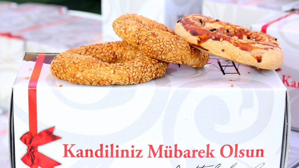vatandaslar kandil simidine yogun talep gosterdi Si9BcXDb