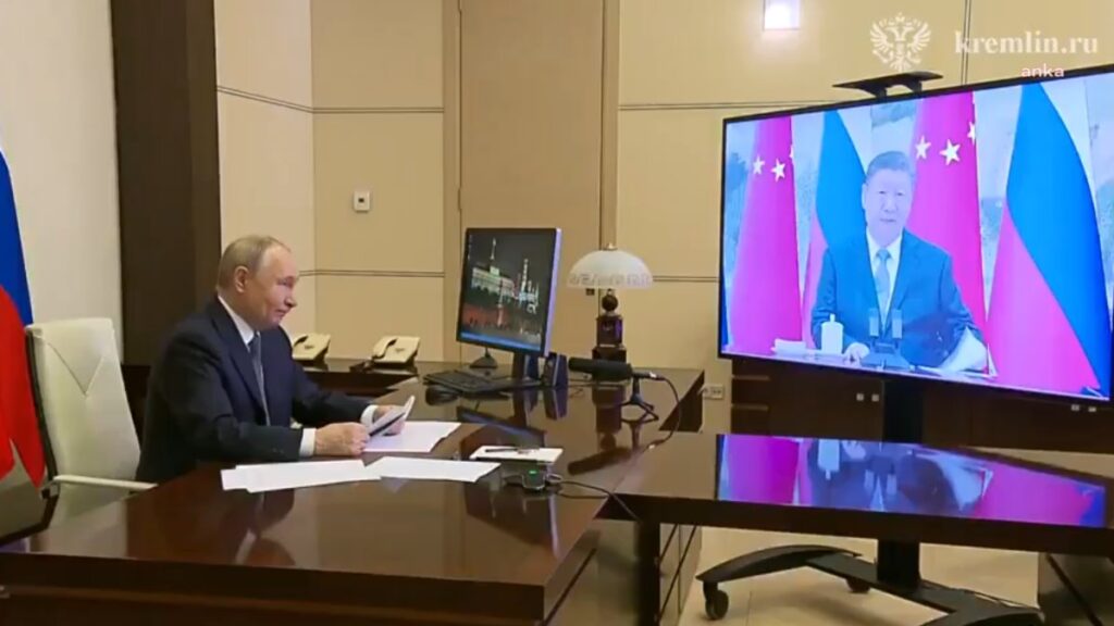 xi ve putin trumpin goreve baslamasinin ardindan video konferans araciligiyla gorustu zI38SpME